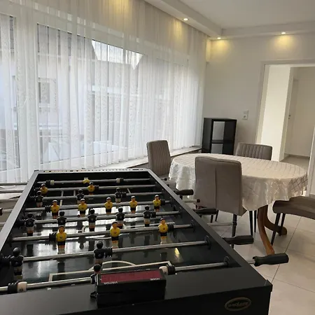 Lejlighed Modern For 7 Foosball Table, Gym, Garden Meinerzhagen